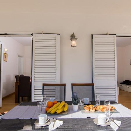 Villa Relax - Beautiful Apartment With Heated Saltwater Pool & Jacuzzi Kaštela Exterior foto